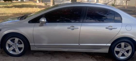 HONDA CIVIC 1.8 LXS 16V FLEX 4P AUTOMÁTICO